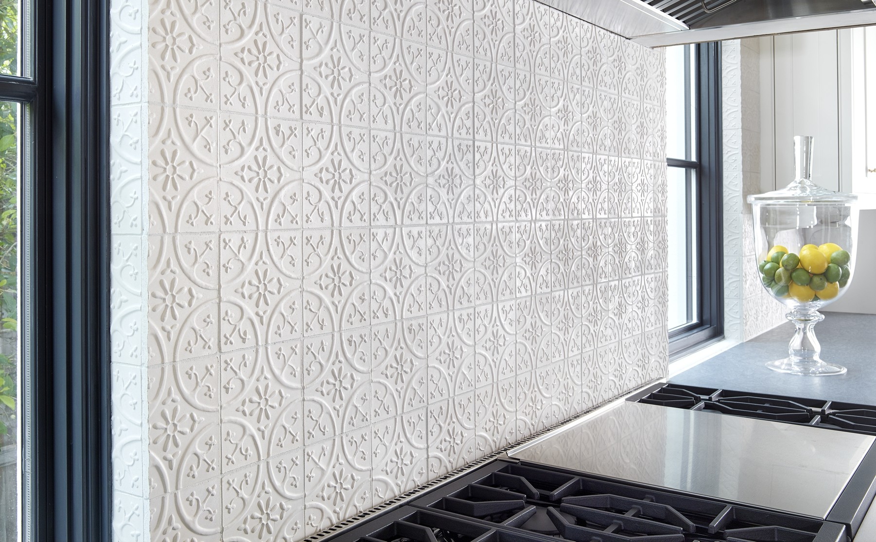 Burgos-Backslash-detail--e1495826270510